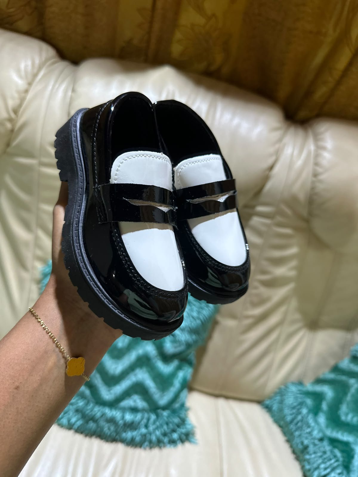 Chaussures hommes, femmes et enfants