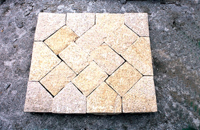 Pyramid paving	