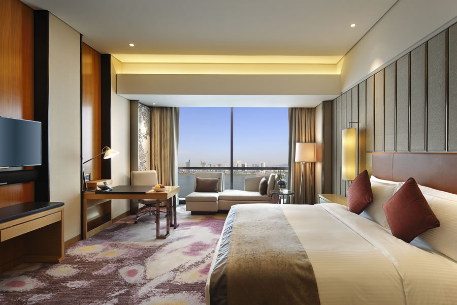 CUSTOM MADE HOTEL GUEST ROOM 
