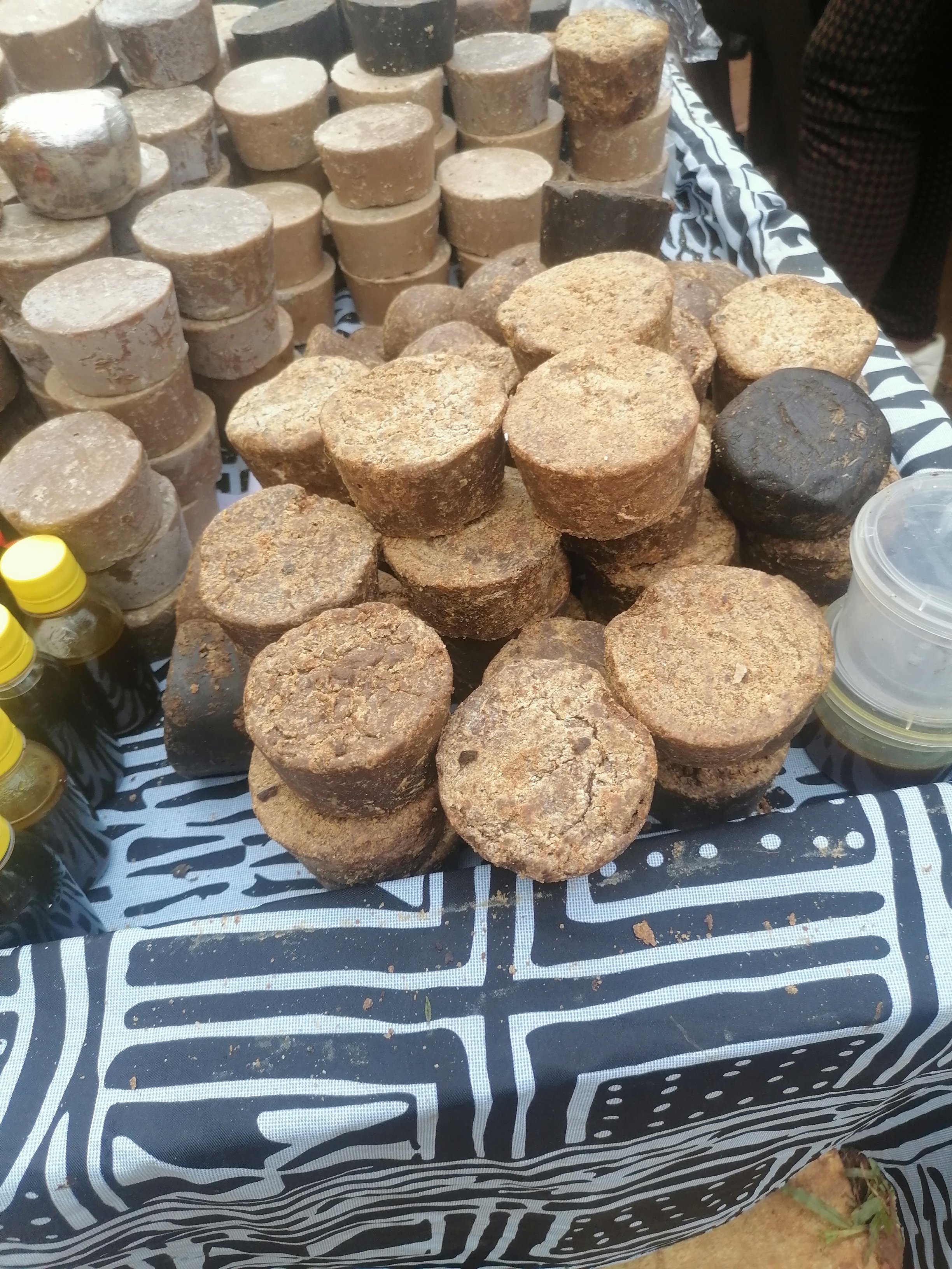 super savon noir et savon au curcuma