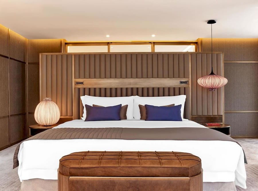 HIGH CLASS HOTEL GUEST ROOM