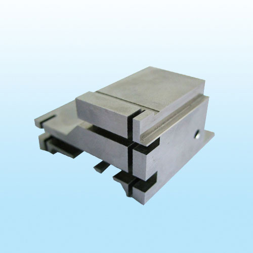 Customization EDM machining of medical/plastic component mould