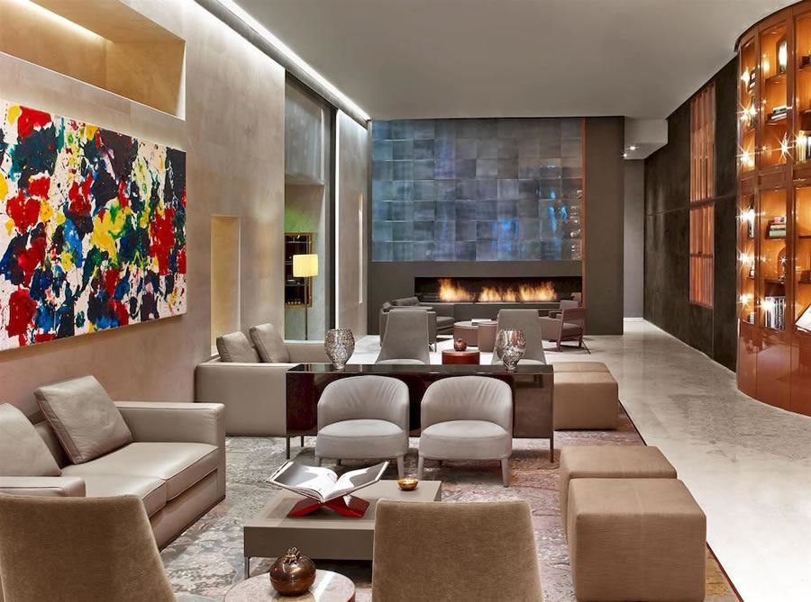 COMFORTABLE LOUNGE FURNITURE