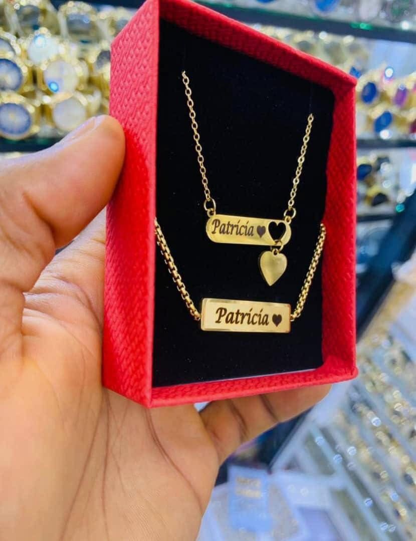 Coffret Bijoux Personnalisé – Collier & Bracelet avec prénom