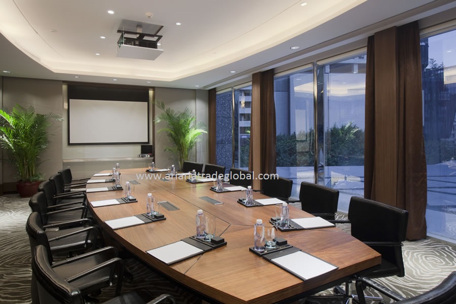 HOTEL MODERN CONFERENCE ROOM